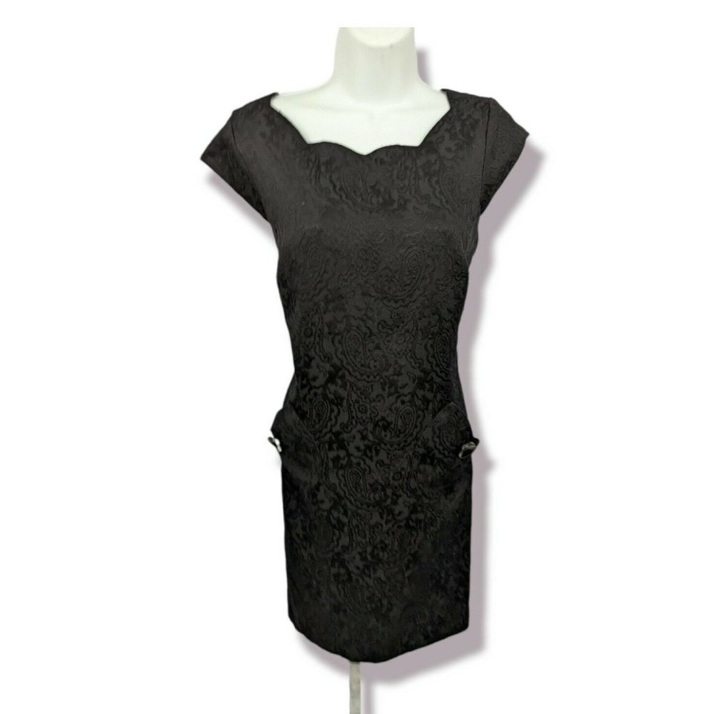 Liz Claiborne Black Textured Shift Dress With Pockets Size 4